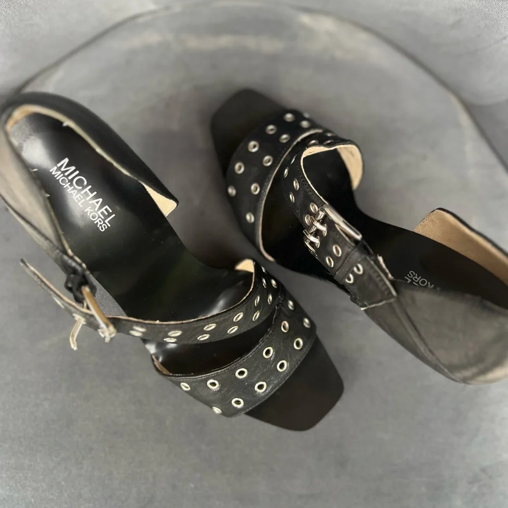 Leather black heel - Picture 6 of 7